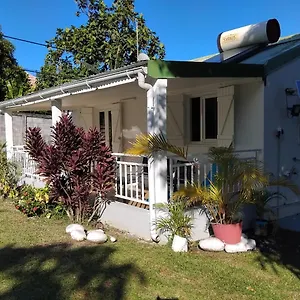 Maison Verte Capesterre-Belle-Eau